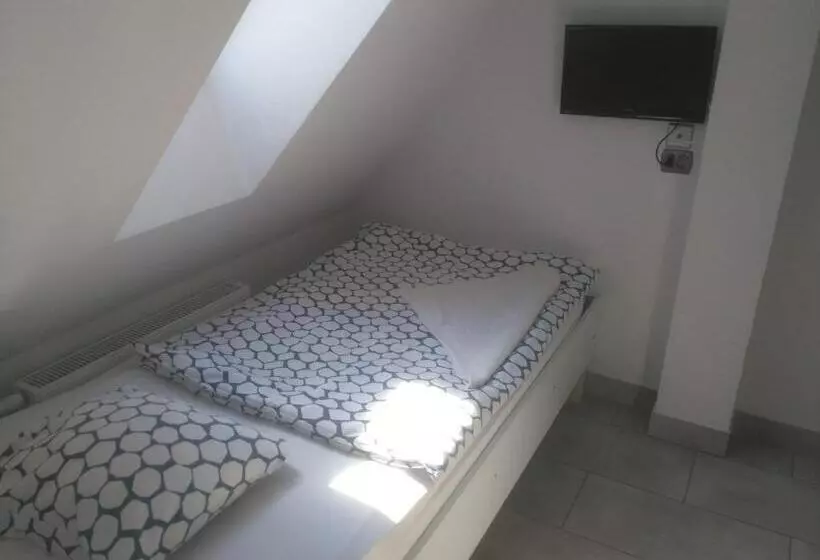 Hostel Przed świtem