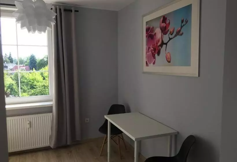 Hostel Przed świtem