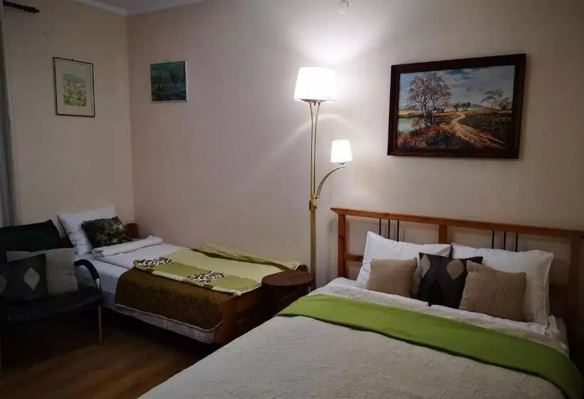 Hotelli Agroturystyka  żabi Dołek