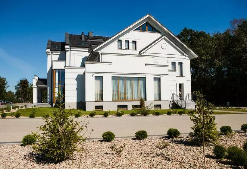 ホテル Cztery Pory Roku