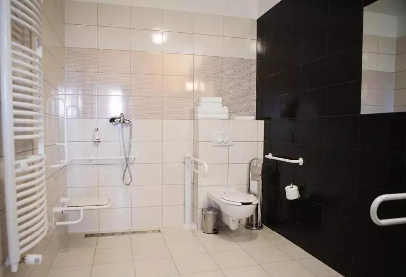 ホテル Cztery Pory Roku