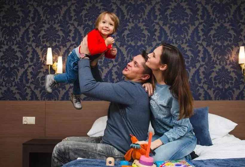 ホテル Cztery Pory Roku