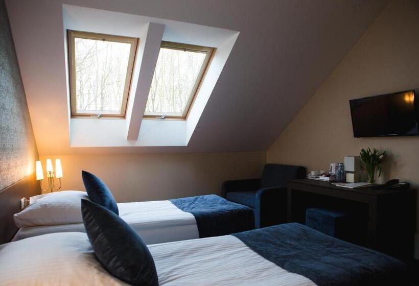 בית מלון כפרי Cztery Pory Roku