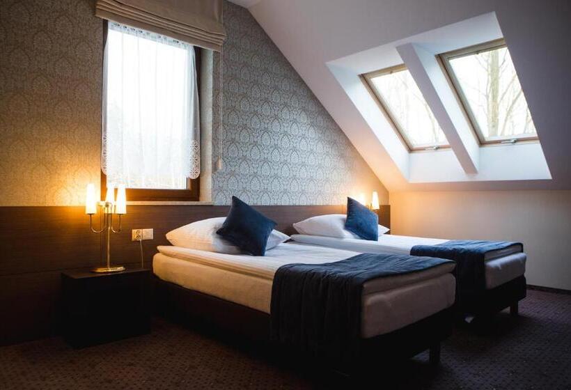 בית מלון כפרי Cztery Pory Roku