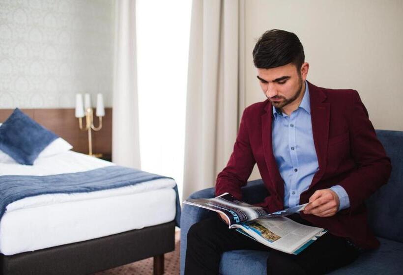 בית מלון כפרי Cztery Pory Roku