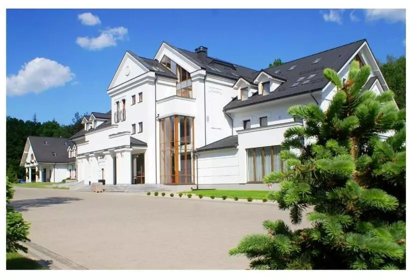 ホテル Cztery Pory Roku