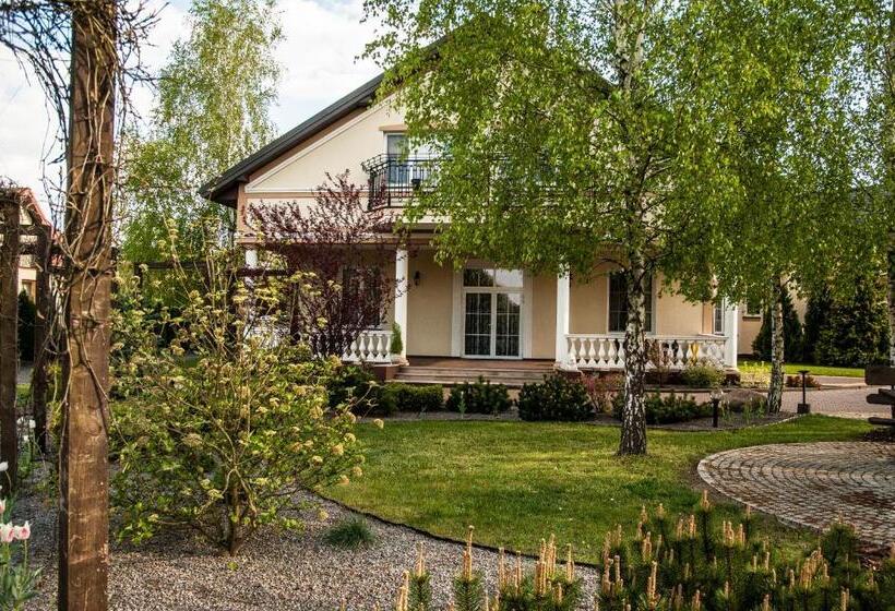 ホテル Dworek Jolanta