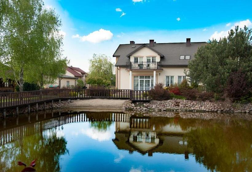 ホテル Dworek Jolanta