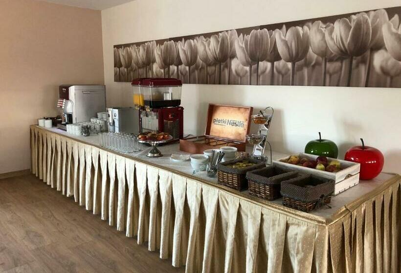 호텔 Orange Przeźmierowo