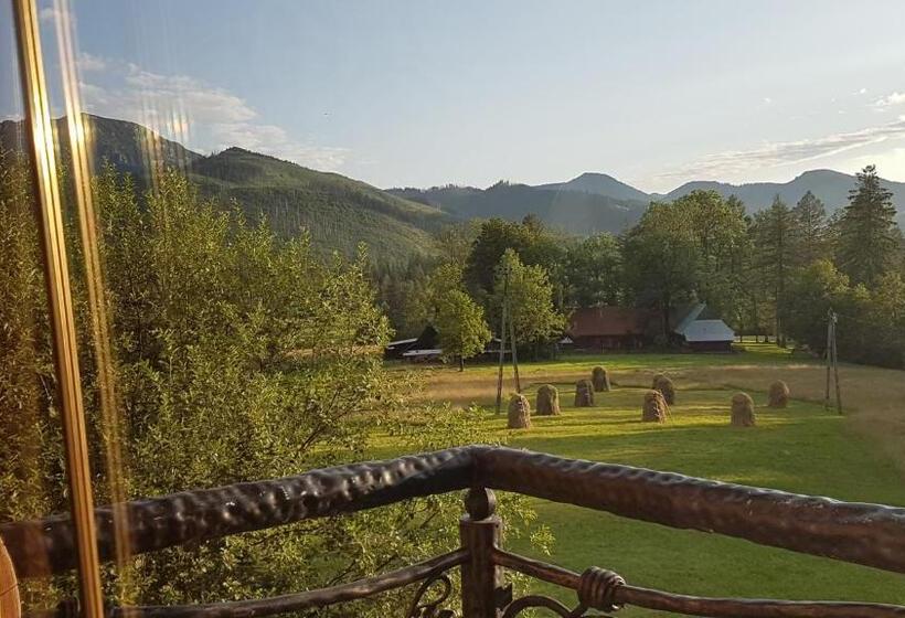 Majatalo Dworek Na Klinie