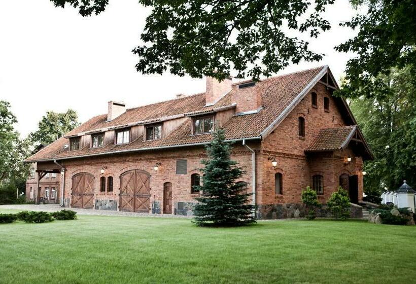 Курорт Ciekocinko Powozownia