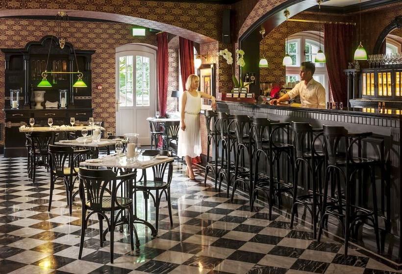 Курорт Ciekocinko Powozownia