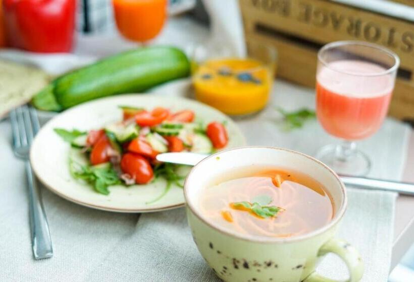 استراحتگاه Koral Live