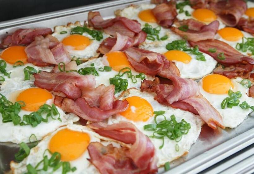 استراحتگاه Koral Live