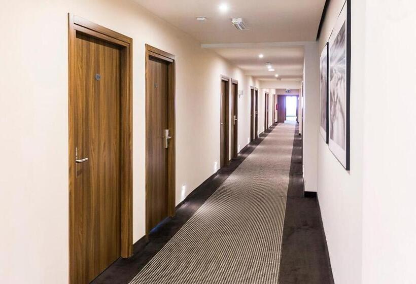 استراحتگاه Koral Live