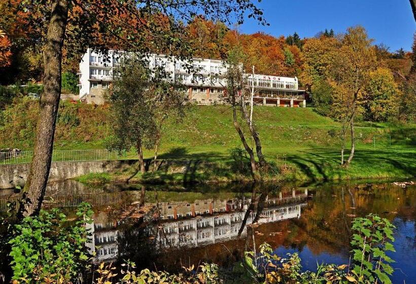 استراحتگاه Ośrodek Wczasowy Kłos