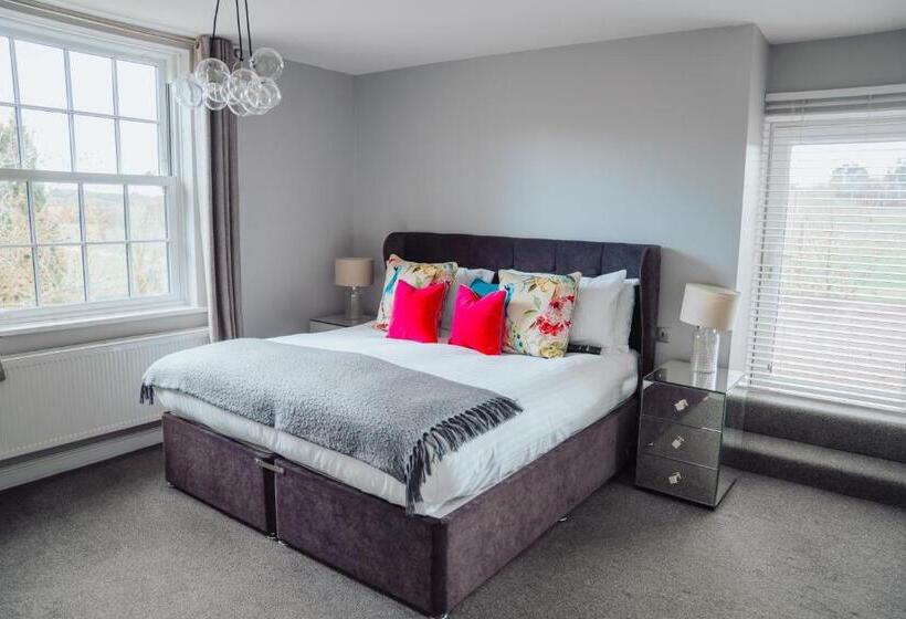 ベッドアンドブレックファースト The Fox Inn