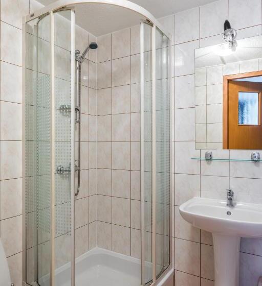 مبيت وإفطار Willa Biały Domek 600m Krupówki