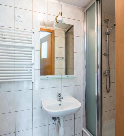 مبيت وإفطار Willa Biały Domek 600m Krupówki