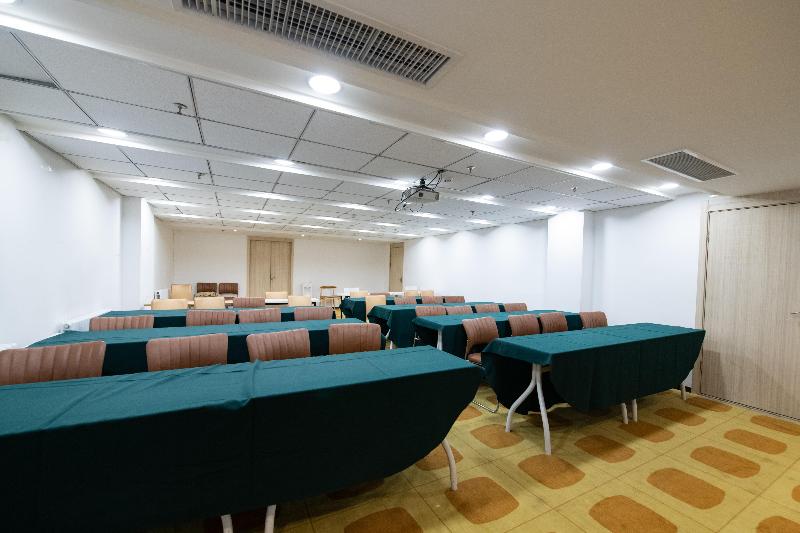 Hotel Ji Urumqi Railway Bureau