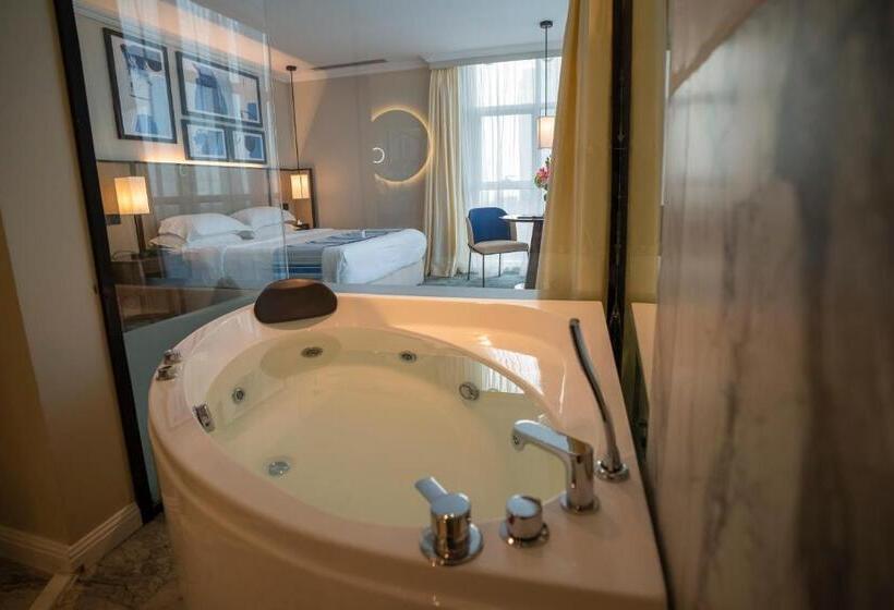 هتل Prime Al Corniche