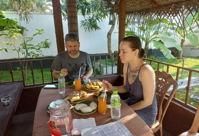 פנסיון Kamatha Ceylon