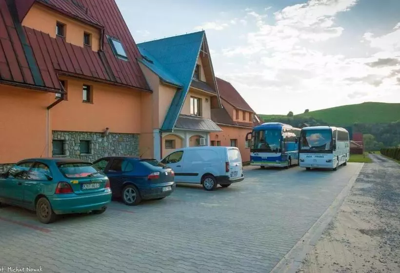 Lomakeskus Dw Kinga I Domki