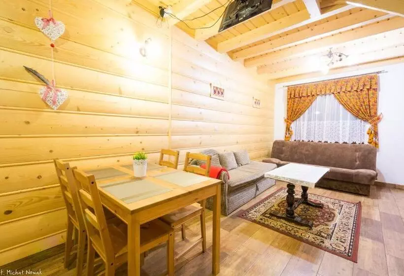 Lomakeskus Dw Kinga I Domki