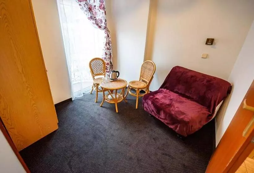 リゾートホテル Willa Safona