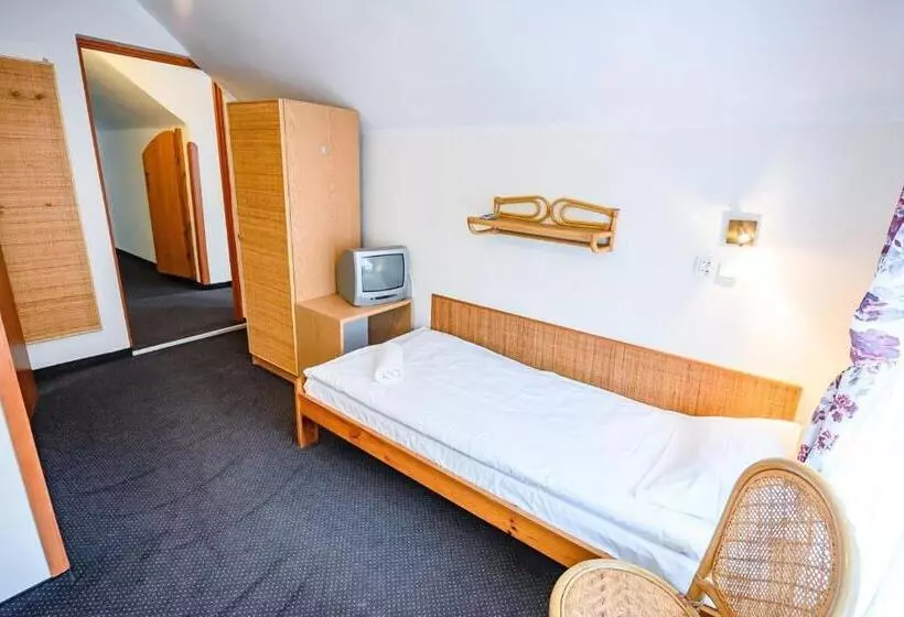 リゾートホテル Willa Safona