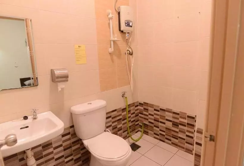 Retkeilymaja Desaru Penawar Inn