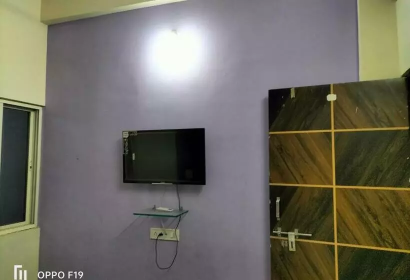 تختخواب و صبحانه Shree Guest House
