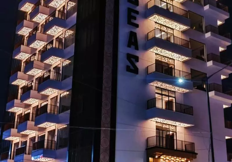 Hotel 7 Seas