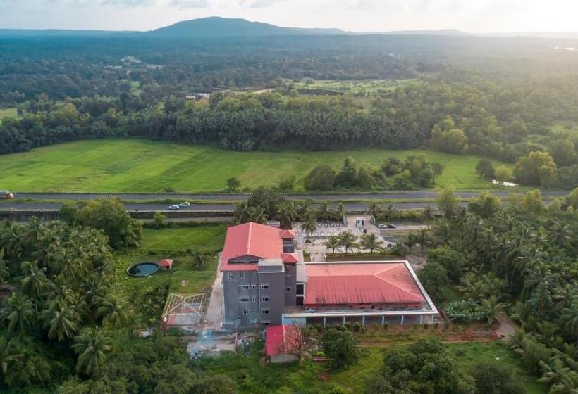 Hotel Aaradhya Adorer