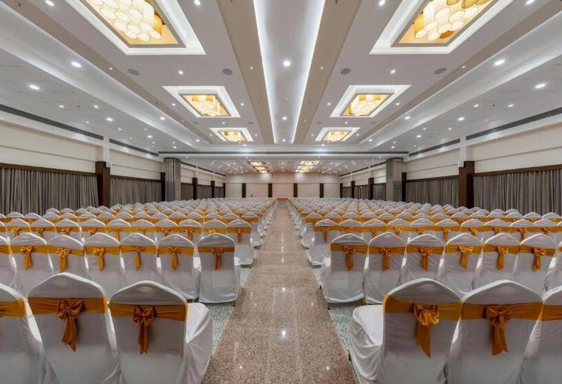 Hotel Aaradhya Adorer