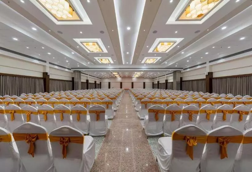 Hotelli Aaradhya Adorer