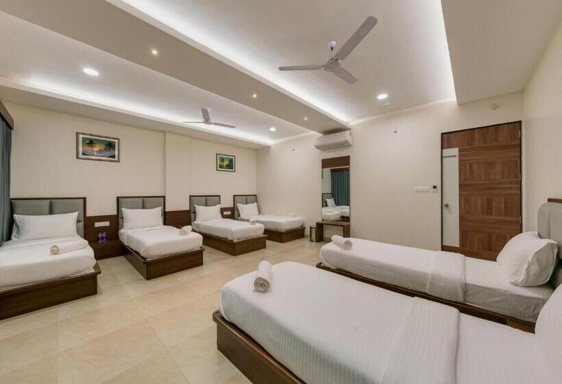 Hotel Aaradhya Adorer