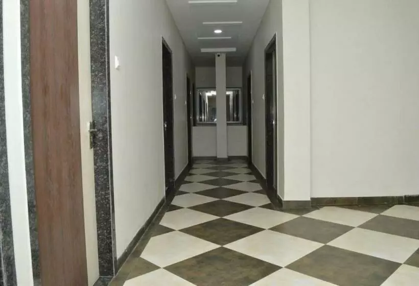 هتل Cape Town Inn By Wb Inn
