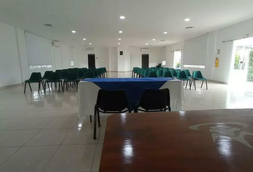 Hotelli Villa Mónaco