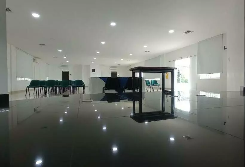 Hotelli Villa Mónaco