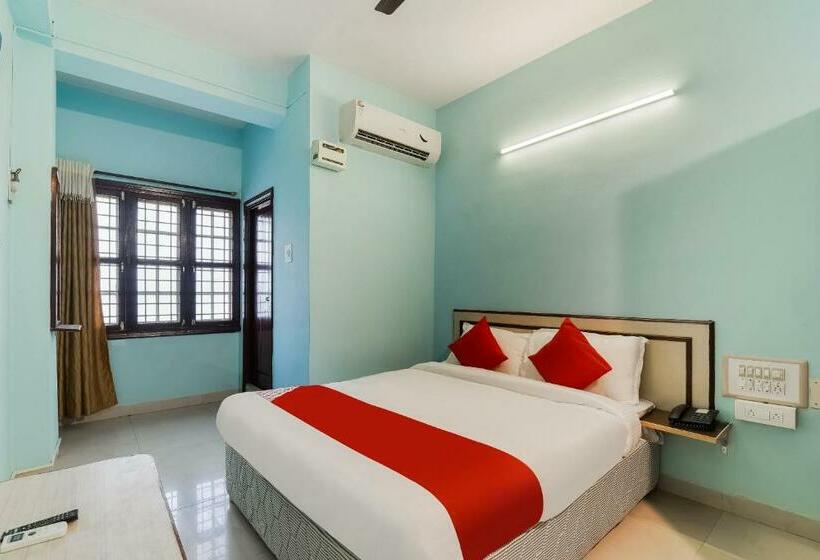 فندق Jayalakshmi