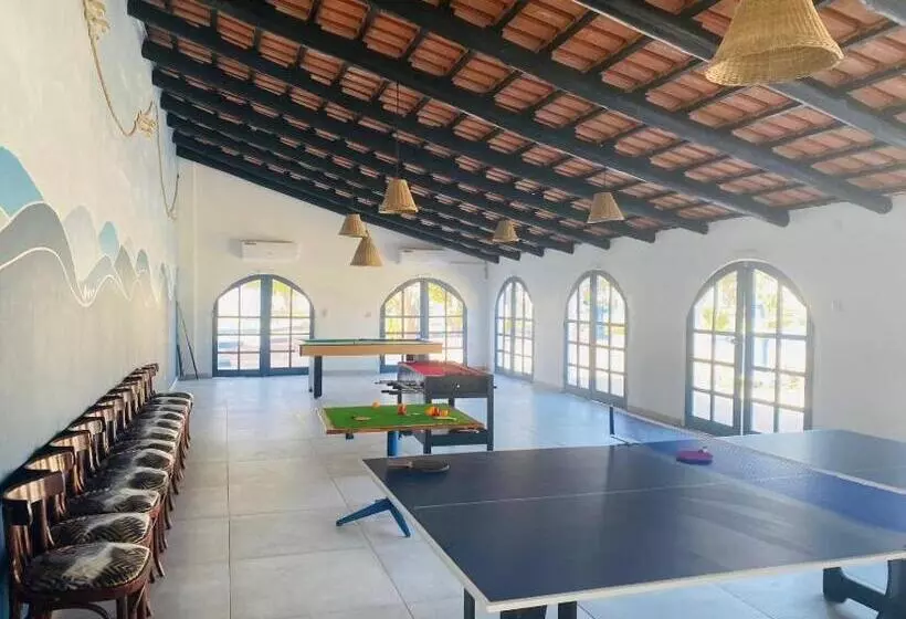 Hotelli Ponta Mar Resort