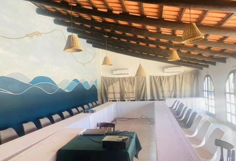 Hotelli Ponta Mar Resort