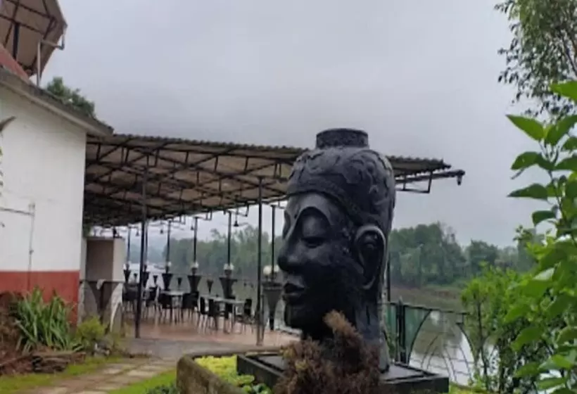 ホテル Visava Riverside