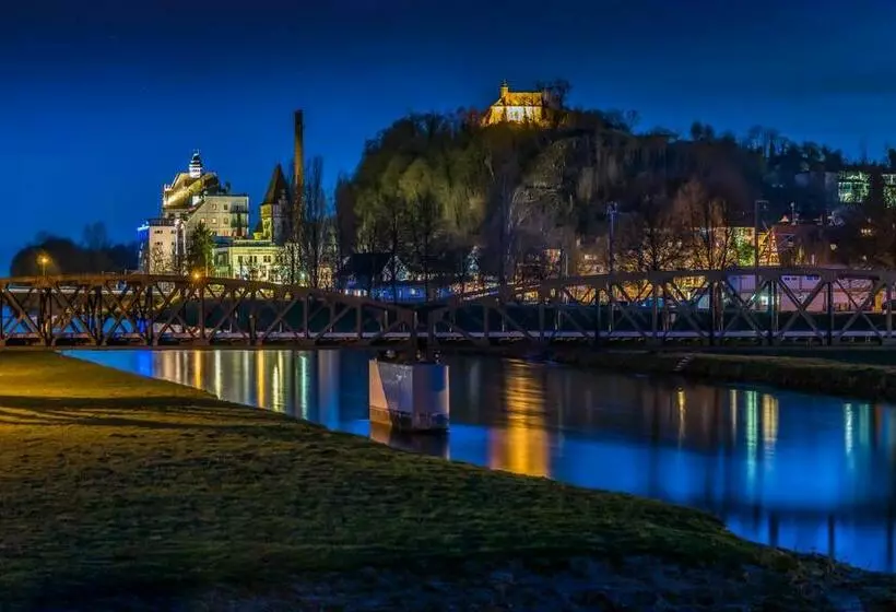 Majatalo Gashthaus Zur Arche