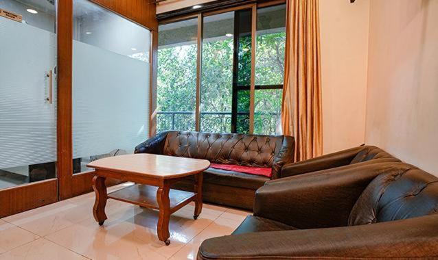 펜션 Golden Bird By Bestays, Mahape