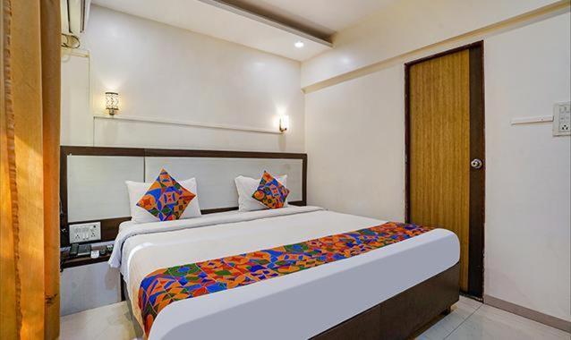 펜션 Golden Bird By Bestays, Mahape