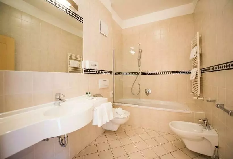 Aamiaismajoitus (B&B) Lodenwirt Residence