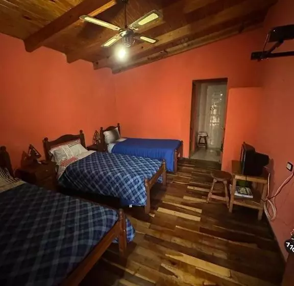 Hotelli Hospedaje Tafi