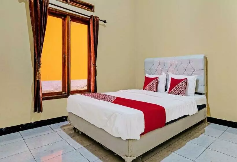 Hotelli Oyo 92217 Artana 2 Chipsari